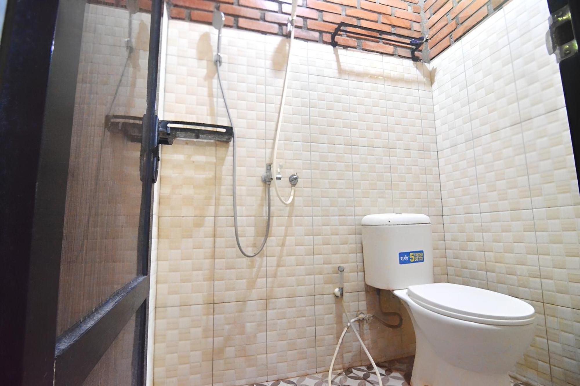 Villa Kopiori Yogyakarta Exterior foto